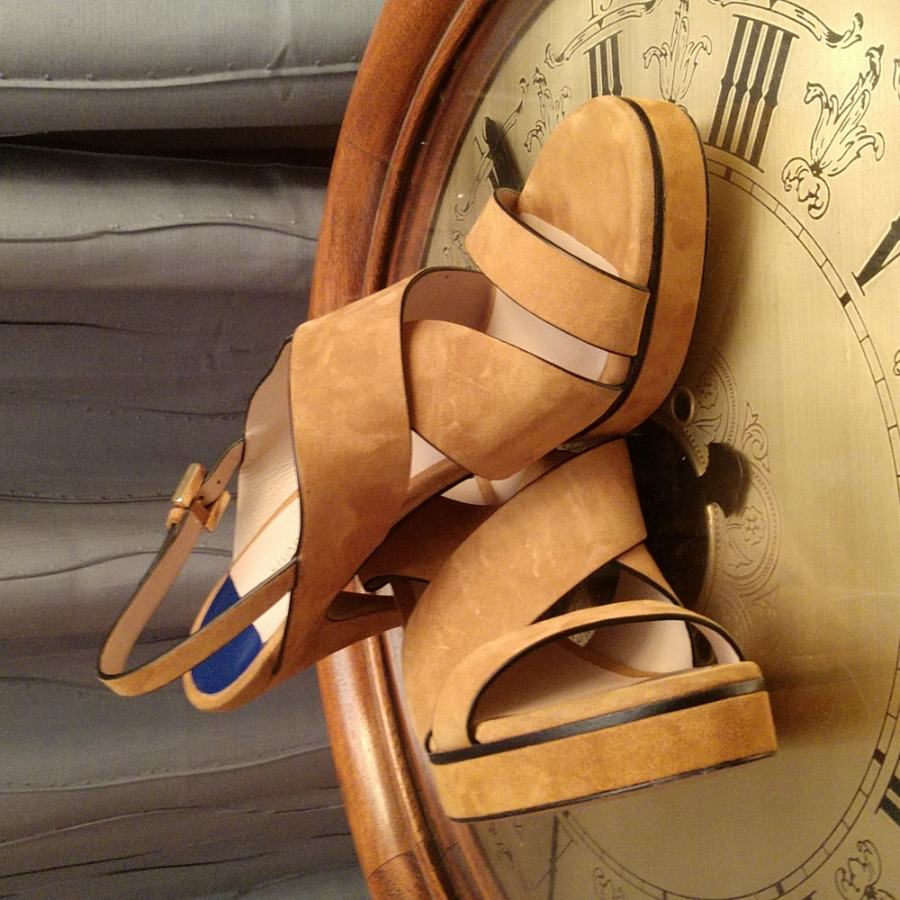 Stuart Weitzman Shoes - Picture 10 of 13